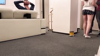 A wife ordered a pizza and got fucked by the delivery guy
