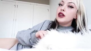Girlfriend’s persuasive CEI, a popular and exclusive content