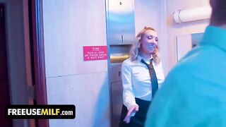 Hot bathroom attendant seduces club-goers with special treatment in HD porn