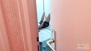 I watch my stepsister masturbate, then I offered her my cock