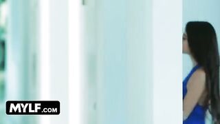 India Summer, a naughty MILF, advises Arielle Faye’s boyfriend on how to please her