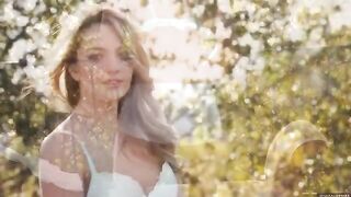 A glamorous girl got a call from nature and she went to satisfy it