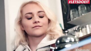 The thief played a cunning trick on the blonde teen and fucked her hard