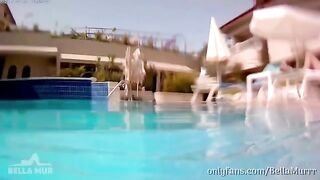 Babe’s big ass was oiled by a stranger on vacation