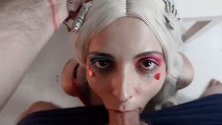 Crazy Harley Quinn getting her pussy railed while stuffing her butt with a plug