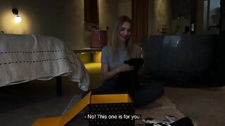 Unboxing with hot babe Californiababe ends with sex