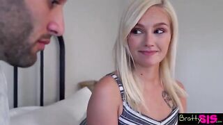 The stepsister felt a dick in her pussy and was shocked