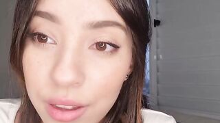 Julie Oliver does a good blowjob after meeting, check it out!