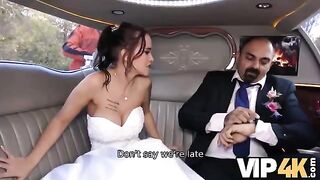 Bride allows her husband to watch her getting her asshole gapped in the limo