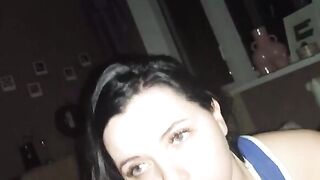 A gorgeous brunette gave me a blowjob in the hotel room after Tinder