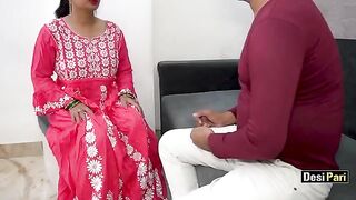 Desi Pari fucks her stepbrother with a juicy Indian ass