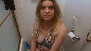 A curvy step mom helps her stepson to get a sperm sample using her ass and pussy