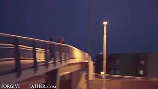Hot Indian model gets her pussy filled with cum after deepthroat