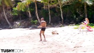 Tricky guy made a mess on the body of a sexy girl