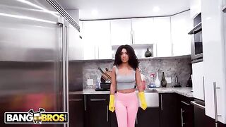 The beautiful Luna housekeeper gets fucked by a huge black dick