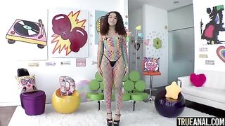 Petite Willow Ryder gets her tight ass gapped in HD