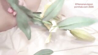 Bukkake with a girl who puts flowers in her ass while wearing a neat floral dress