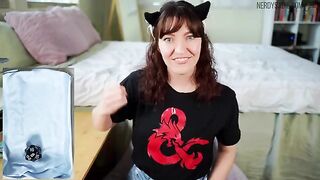 The roll of a dice determines when to cum in this hot JOI game