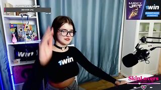 A streamer girl skinloverss gets fucked during a donation stream in a rough session
