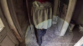 Exploring the abandoned mansion of 1872 with a thrilling vlog