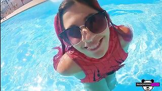 Ex-girlfriend, amateur aracnophobe, overcomes fears with intense sex in Italian vid