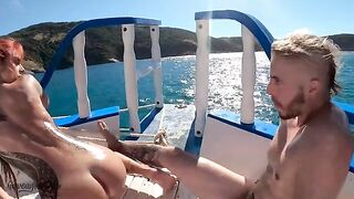 Brazilians have sex on a boat in the middle of the sea