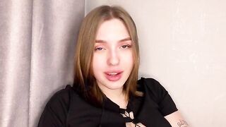 A juicy girl with a nice ass masturbates at home alone
