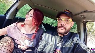 Amateur cumshot with Italian dialogues that don't make sense, and some action