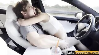 Hot babe fucks with a guy in his car on the way home