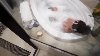 Hot step sis offers to share bathroom, but no sex