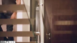 Lauren, an anal-obsessed housewife, indulges her cravings for BBC in a steamy session