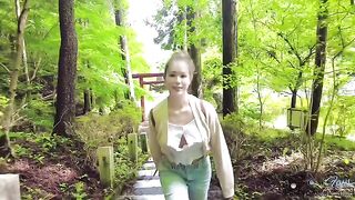 Crazy hiking sex in the rain, a steamy outdoor encounter