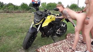 Hot milf has sex with a stranger on a picnic