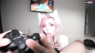The pretty babe fucked by my dick while I play Genshin Impact, a sweet scene