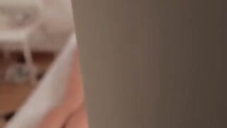 The neighbour pretended to be a massage therapist to fuck miss Driada