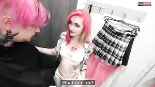 The girl was fucked in the dressing room by a cunning salesman