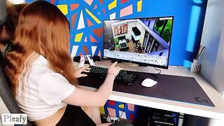The gamer girl was forced to fuck instead of playing Sims 4