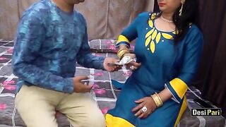 Desi Pari Aunty gets banged for money with clear Hindi audio, showcasing her seductive charm