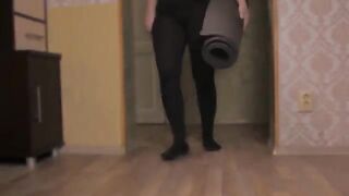 I fooled my roommate with a yoga prank and got intimate