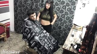 Horny guy banged Argentine slut in a barbershop - Almasexy