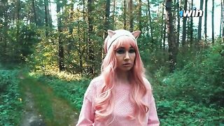 A young girl got lost in the forest and met a forester with an impressive endowment