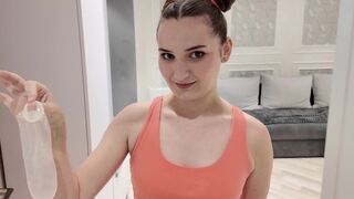 The guy broke his dick to my hot stepsister without a condom