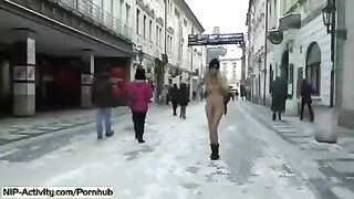 A sexy student shows her boobs and ass on the street to everyone