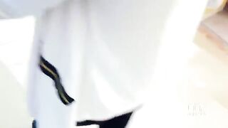 A hot girl is getting fucked while the guy is driving a car