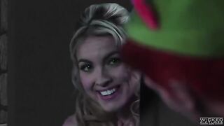 Blonde Keira Nicole fucked by a young man