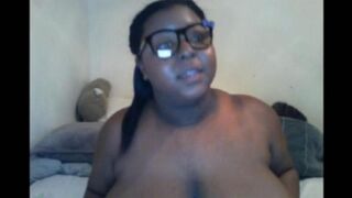The black woman ended the webcam show by squeezing her big natural tits