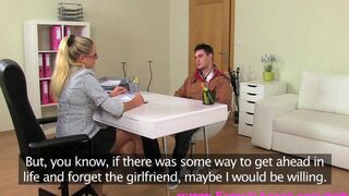 A blonde actress came for casting to demonstrate her skills on the couch