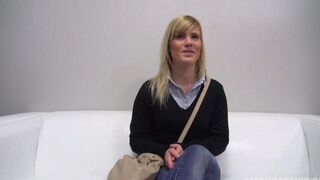 Young 25-year-old Czech makes a blowjob at porn casting