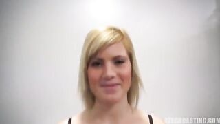 Young 25-year-old Czech makes a blowjob at porn casting
