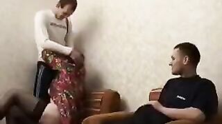Mature mommy Reya Lovenlight seduces her son's friend